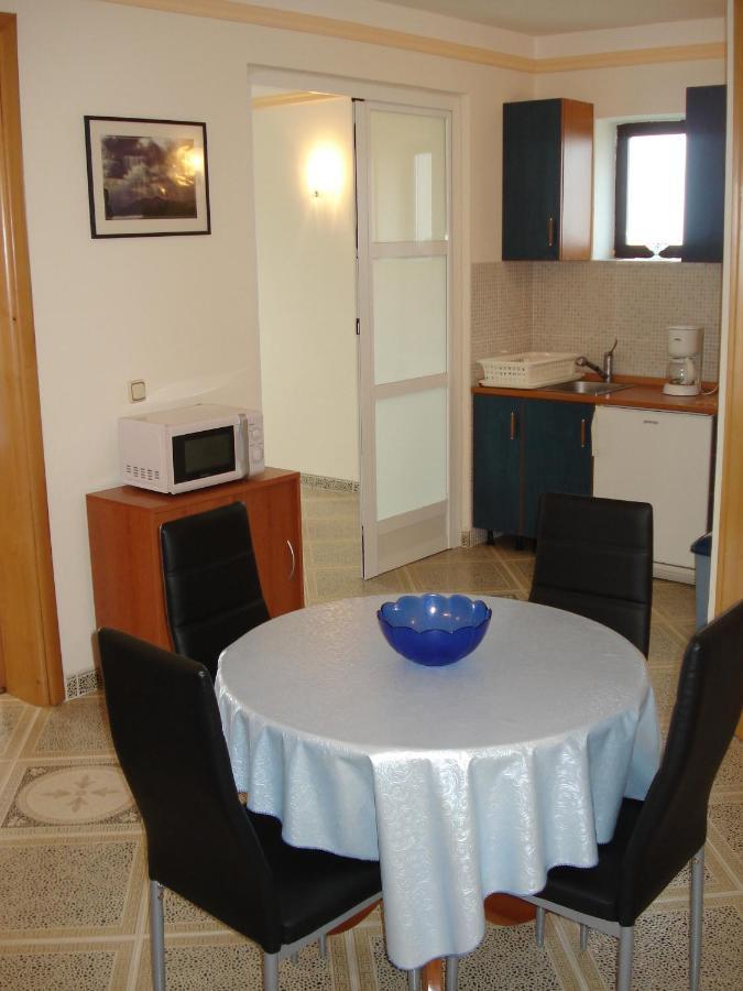 Apartments Villa Angela Krk Town Pokoj fotografie