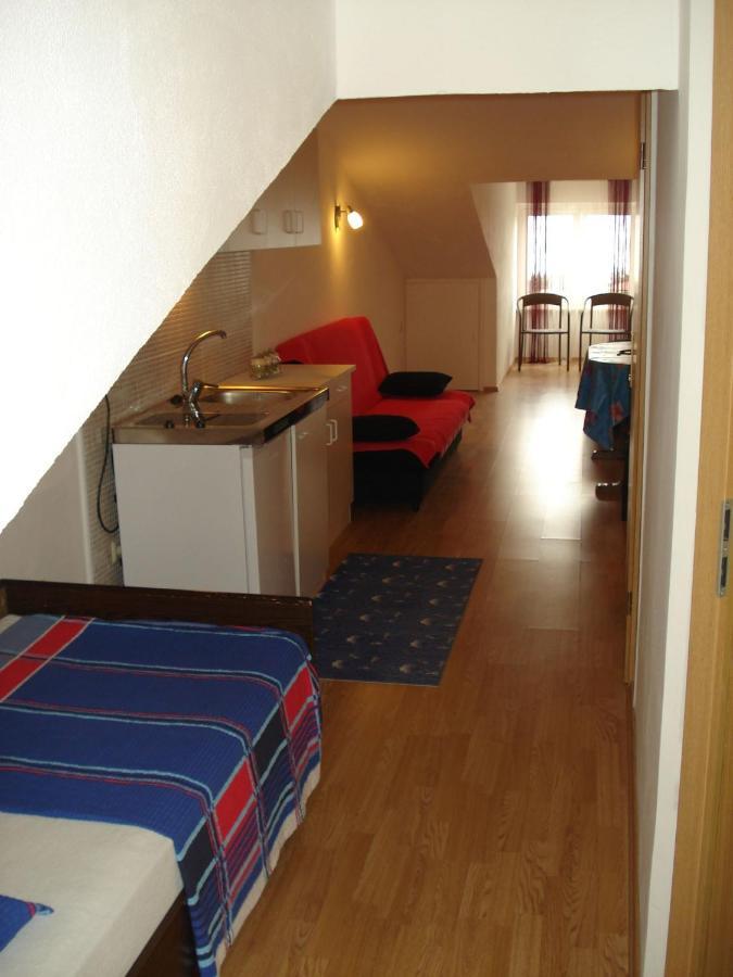 Apartments Villa Angela Krk Town Pokoj fotografie